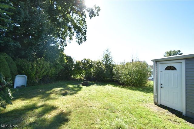 616 Poland Avenue, Struthers, OH 44471