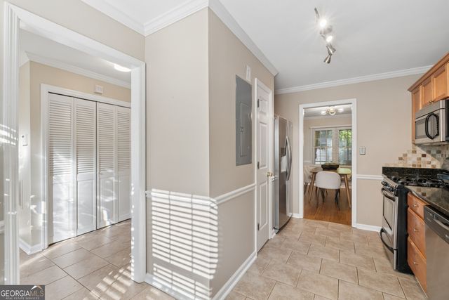 597 Saint James Walk SE, Marietta, GA 30067