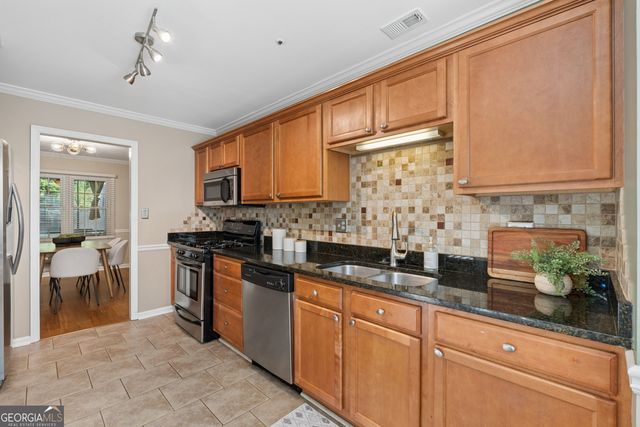 597 Saint James Walk SE, Marietta, GA 30067