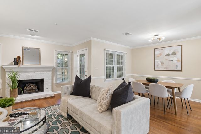 597 Saint James Walk SE, Marietta, GA 30067