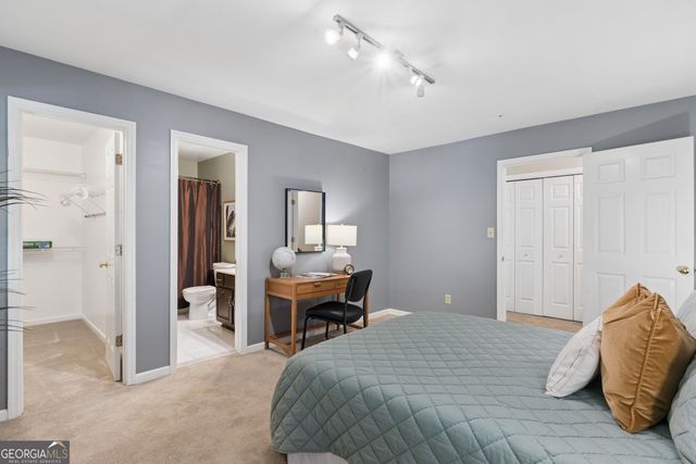 597 Saint James Walk SE, Marietta, GA 30067