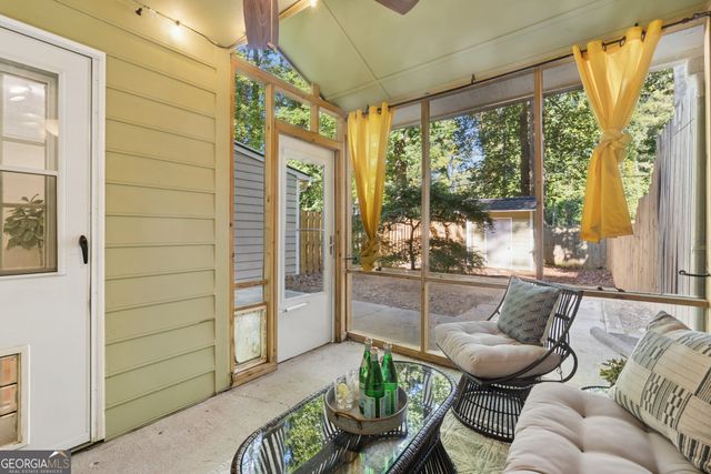 597 Saint James Walk SE, Marietta, GA 30067