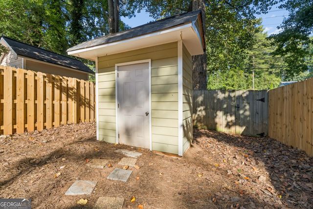 597 Saint James Walk SE, Marietta, GA 30067