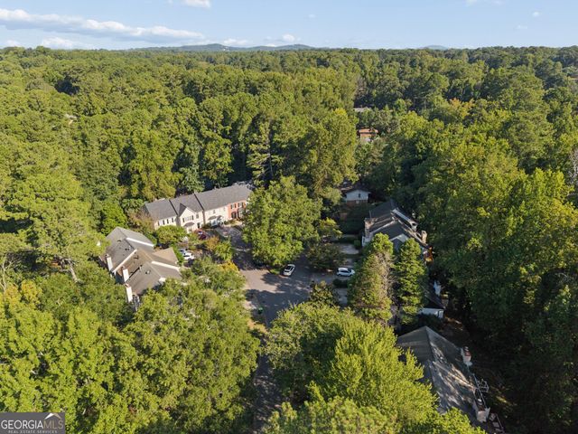 597 Saint James Walk SE, Marietta, GA 30067