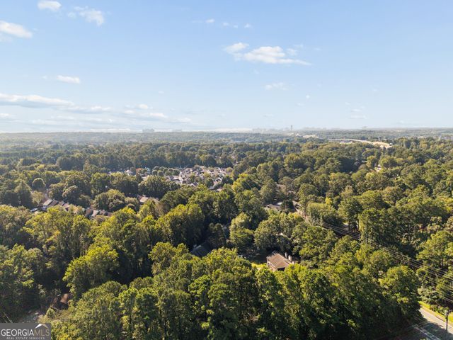 597 Saint James Walk SE, Marietta, GA 30067