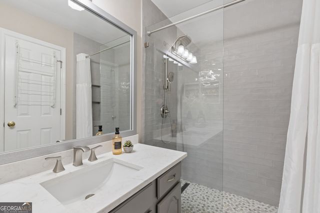 597 Saint James Walk SE, Marietta, GA 30067