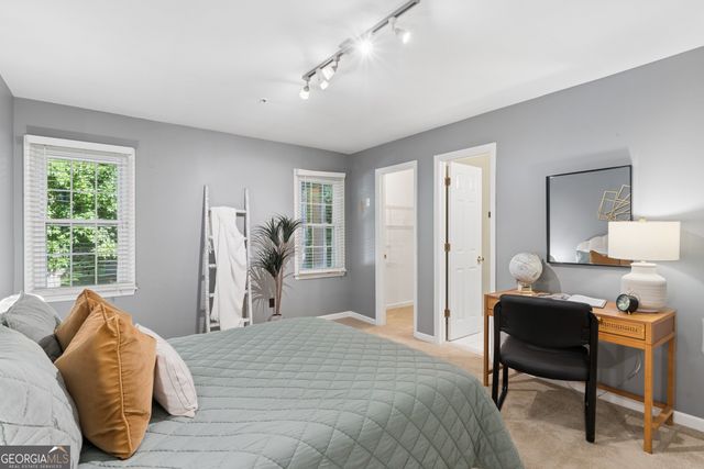 597 Saint James Walk SE, Marietta, GA 30067