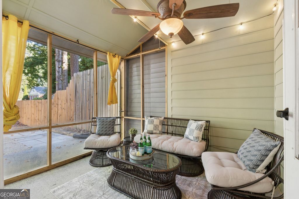 597 Saint James Walk SE, Marietta, GA 30067 — photo 3
