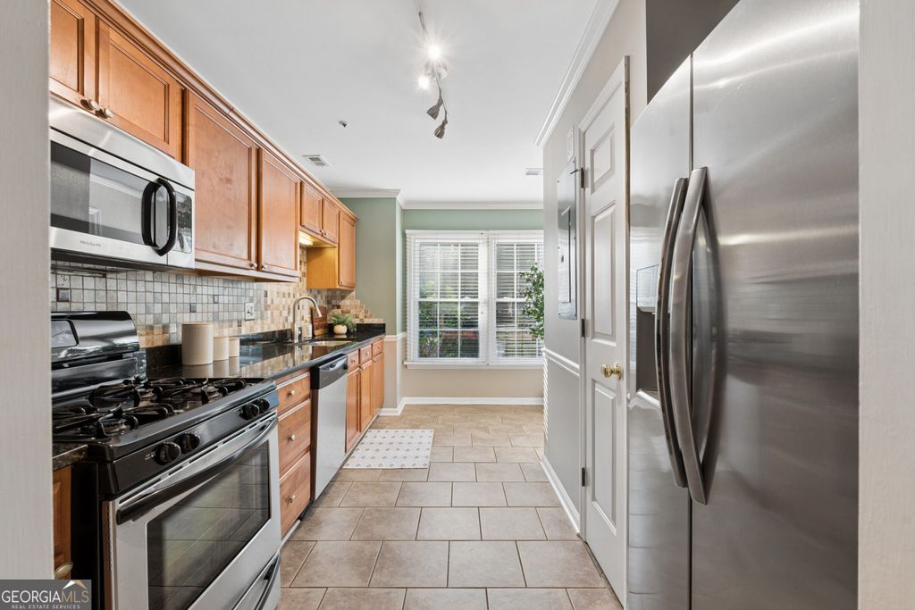 597 Saint James Walk SE, Marietta, GA 30067 — photo 4