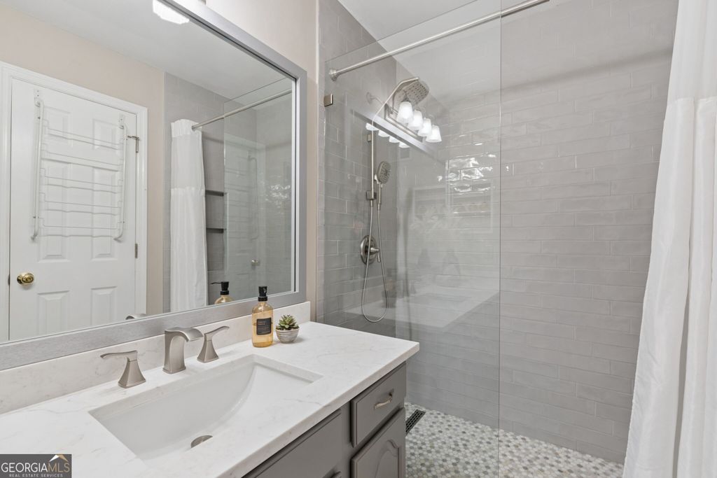 597 Saint James Walk SE, Marietta, GA 30067 — photo 5