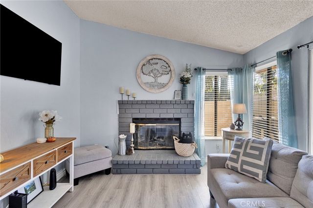 13577 Buena Vista Drive, Hesperia, CA 92344