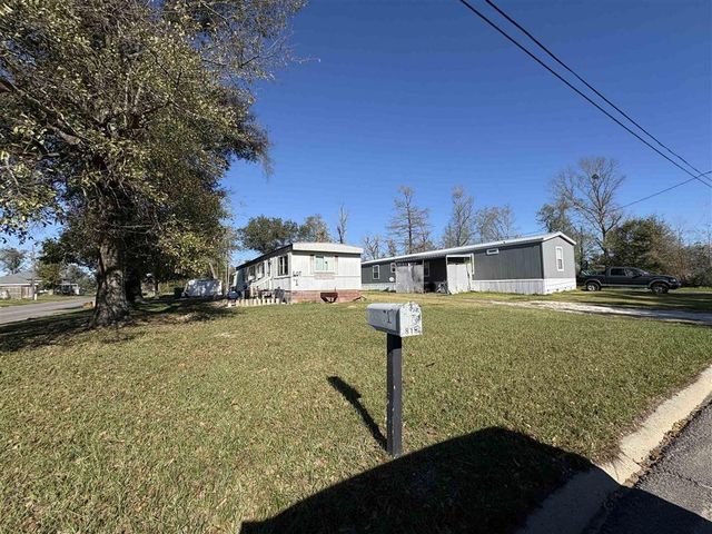 818 Live Oak Street, Westlake, LA 70669