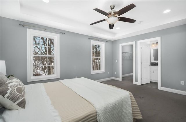 4 Donald Ave, Chelmsford, MA 01824