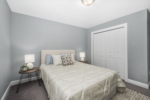 4 Donald Ave, Chelmsford, MA 01824