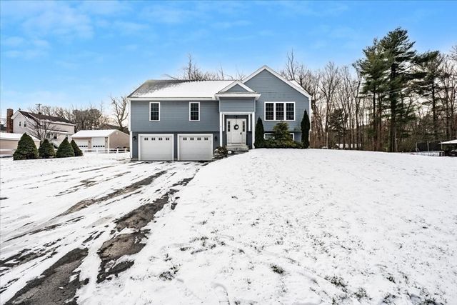 4 Donald Ave, Chelmsford, MA 01824