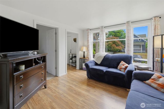 3734 E I Street, Tacoma, WA 98404
