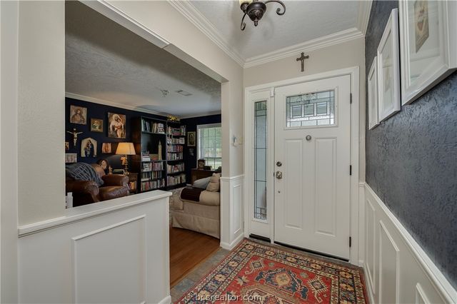 816 Tanglewood Drive, Bryan, TX 77802