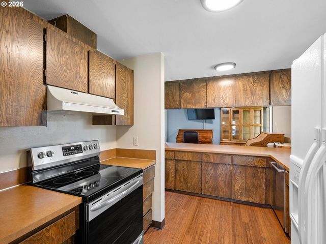 11641 Se FLAVEL St, Portland, OR 97266