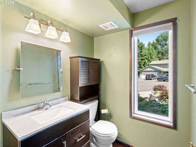 11641 Se FLAVEL St, Portland, OR 97266