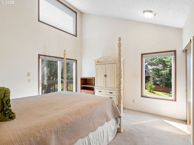 11641 Se FLAVEL St, Portland, OR 97266