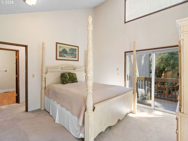 11641 Se FLAVEL St, Portland, OR 97266