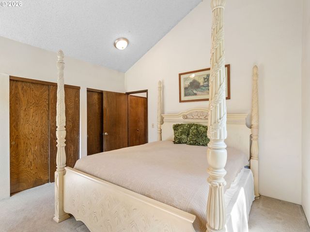 11641 Se FLAVEL St, Portland, OR 97266