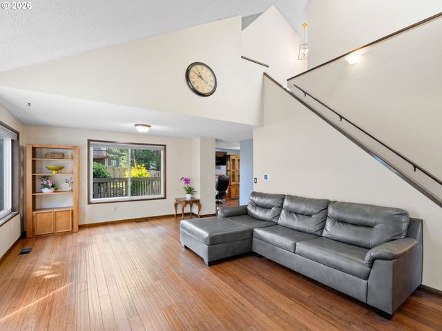 11641 Se FLAVEL St, Portland, OR 97266