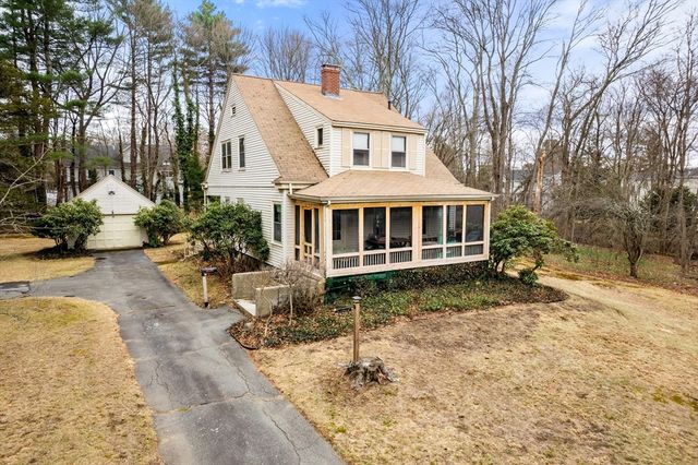 53 Elmwood Rd, Wellesley, MA 02481