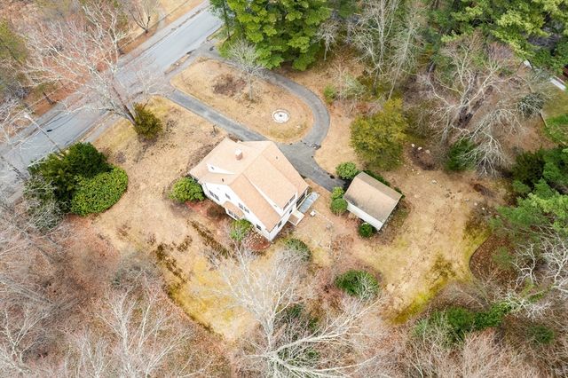 53 Elmwood Rd, Wellesley, MA 02481