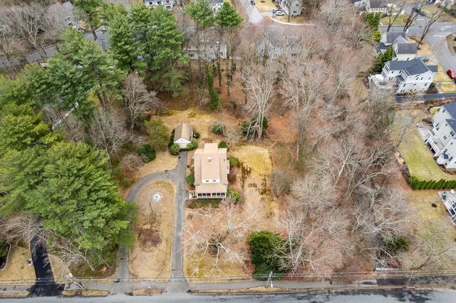 53 Elmwood Rd, Wellesley, MA 02481