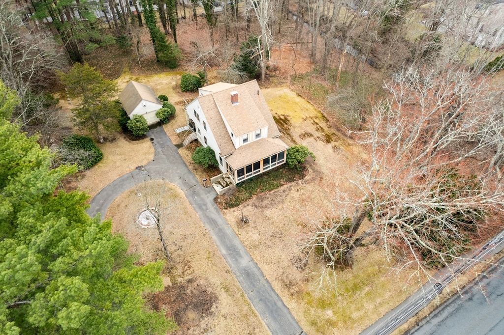 53 Elmwood Rd, Wellesley, MA 02481