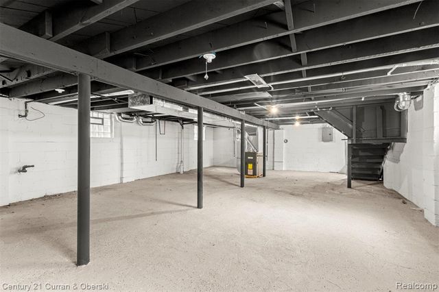 225 Ashland Street, Detroit, MI 48215