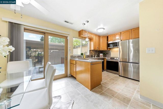 2443 Oliver Dr, Hayward, CA 94545