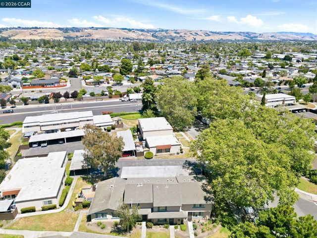 2443 Oliver Dr, Hayward, CA 94545