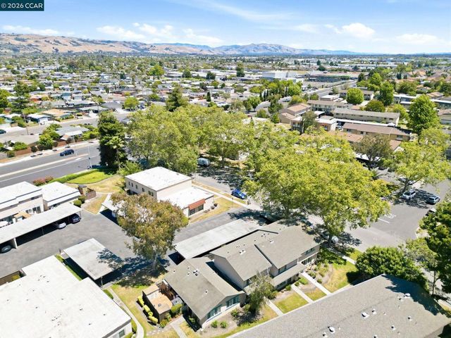 2443 Oliver Dr, Hayward, CA 94545