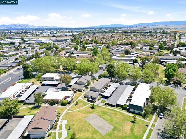 2443 Oliver Dr, Hayward, CA 94545