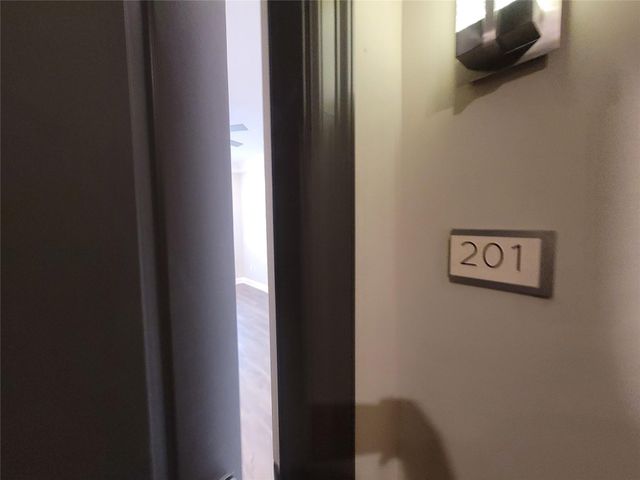2111 Austin Street 306, Houston, TX 77002