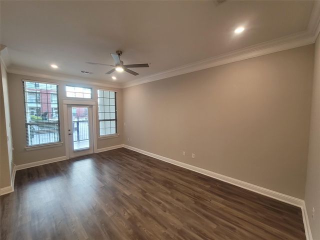 2111 Austin Street 306, Houston, TX 77002