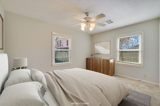 106 Hudgins ST, Smithville, TX 78957