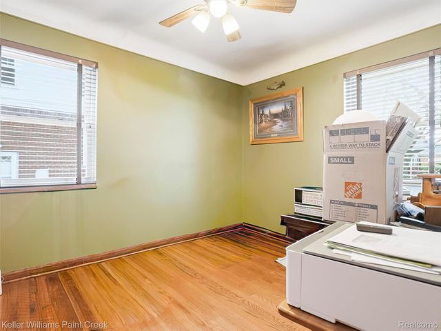 18048 Elizabeth Street, Roseville, MI 48066