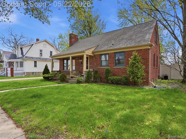 18048 Elizabeth Street, Roseville, MI 48066