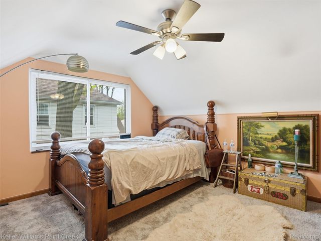 18048 Elizabeth Street, Roseville, MI 48066