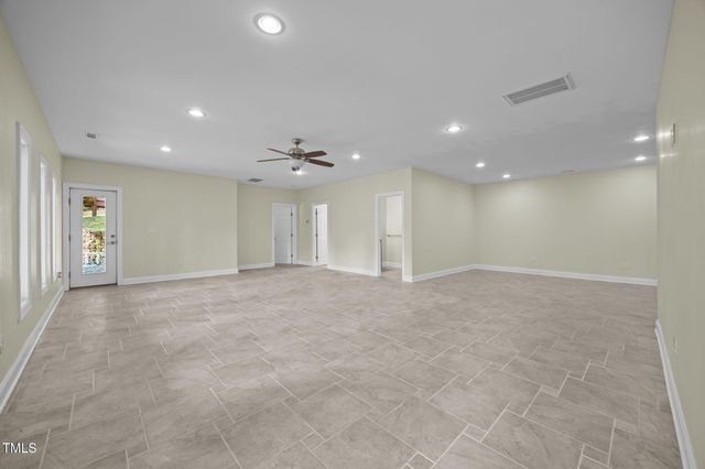 553 Waterside Drive, Yanceyville, NC 27379