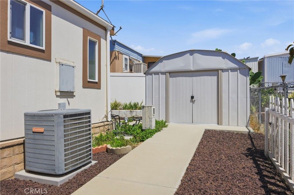 Image 10 of property listing at 10320 Calimesa Boulevard 73, Calimesa, CA 92320