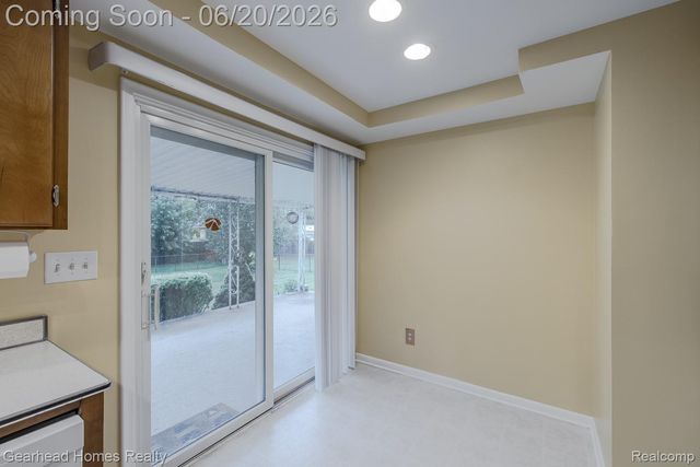 1224 Hira Street, Waterford Charter Township, MI 48328