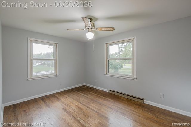1224 Hira Street, Waterford Charter Township, MI 48328