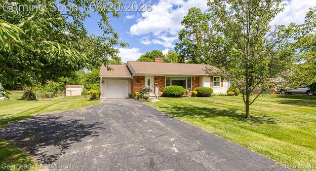1224 Hira Street, Waterford Charter Township, MI 48328