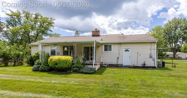 1224 Hira Street, Waterford Charter Township, MI 48328