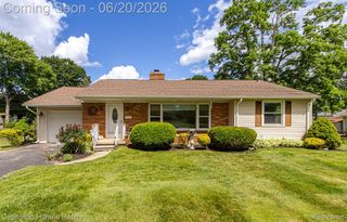 1224 Hira Street, Waterford Charter Township, MI 48328