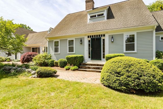 26 Stetson Shrine Ln, Norwell, MA 02061